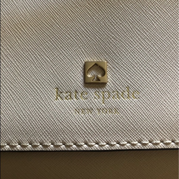 Kate 🖤 Spade Crossbody - Picture 4 of 8